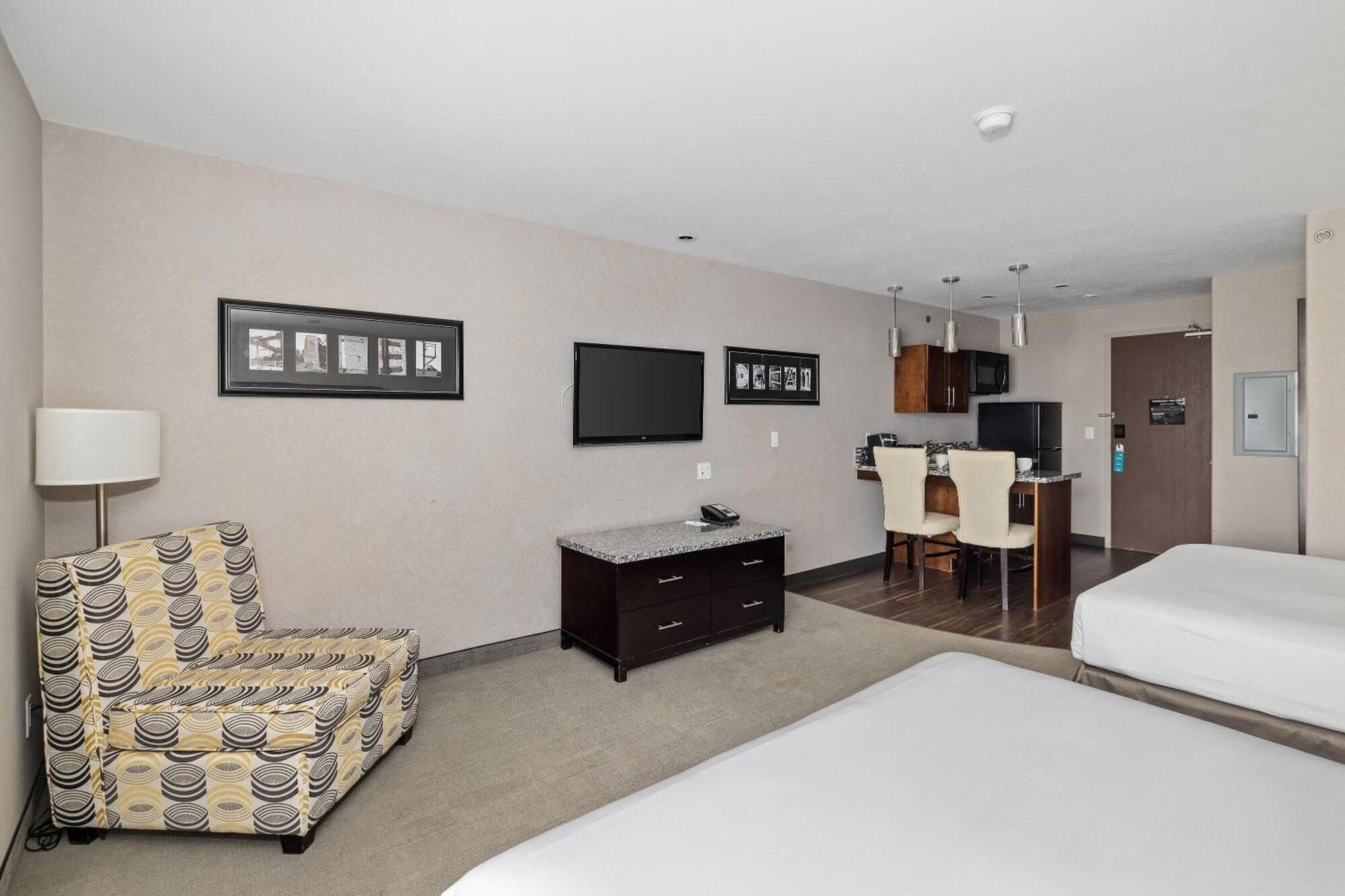 Home Inn & Suites ยอร์คตัน ภายนอก รูปภาพ